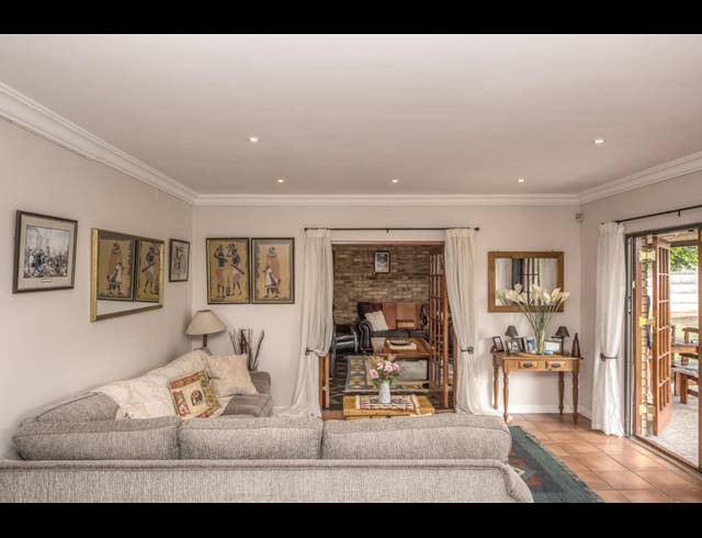 3 BEDROOM HOUSE RENTED IN SUNRIDGE PARK